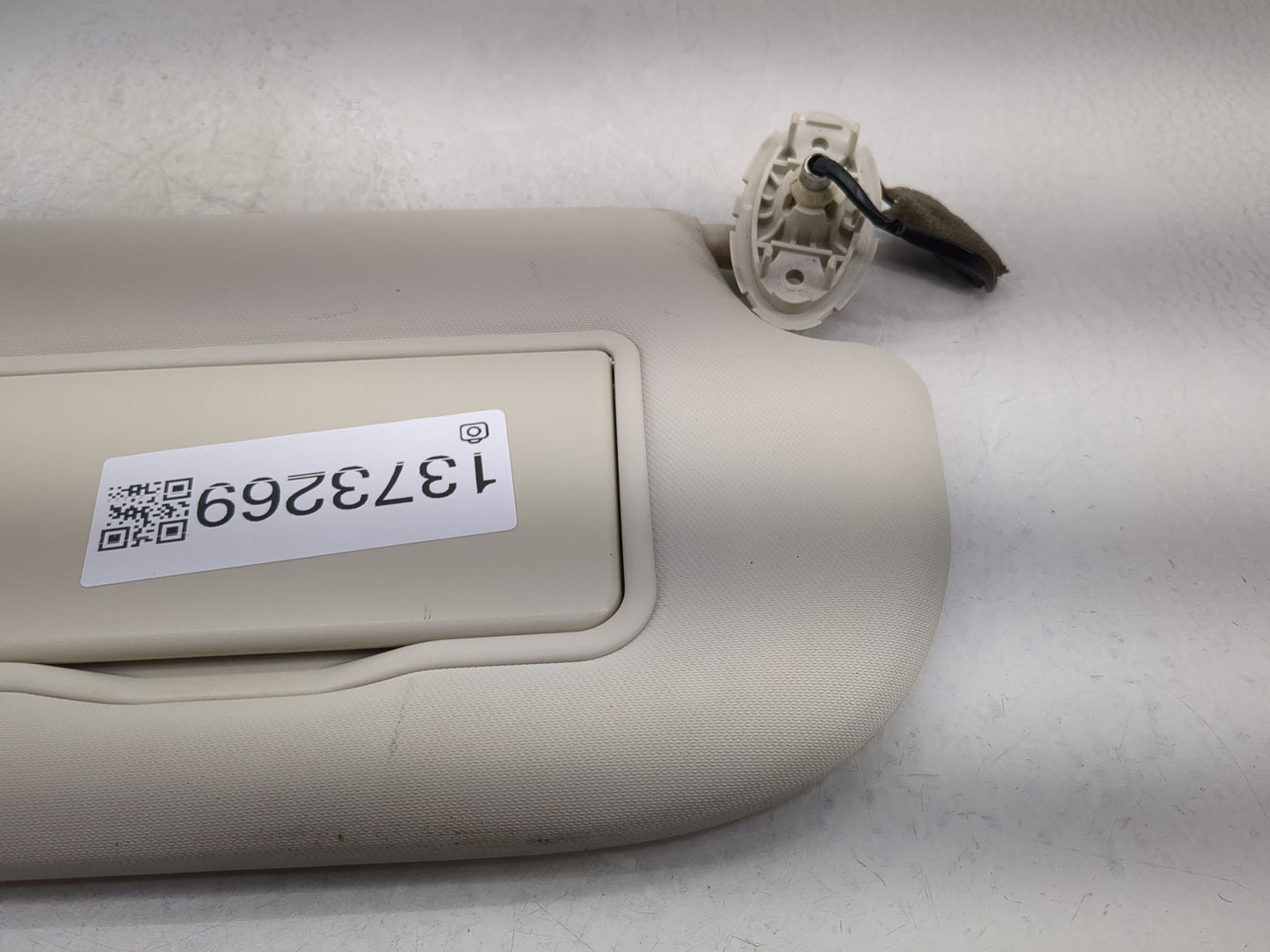 2013-2019 Ford Escape Sun Visor Shade Replacement Passenger Right Mirror Fits Fits 2013 2014 2015 2016 2017 2018 2019 OEM Us