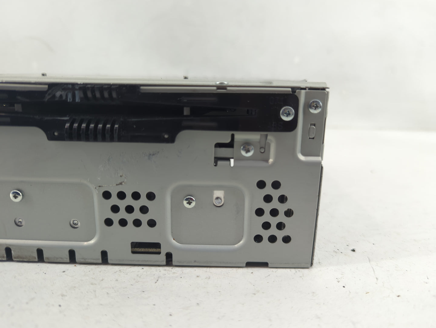 2013-2015 Ford Escape Radio AM FM Cd Player Receiver Replacement Fits Fits 2013 2014 2015 OEM Used Auto Parts - Oemusedautop