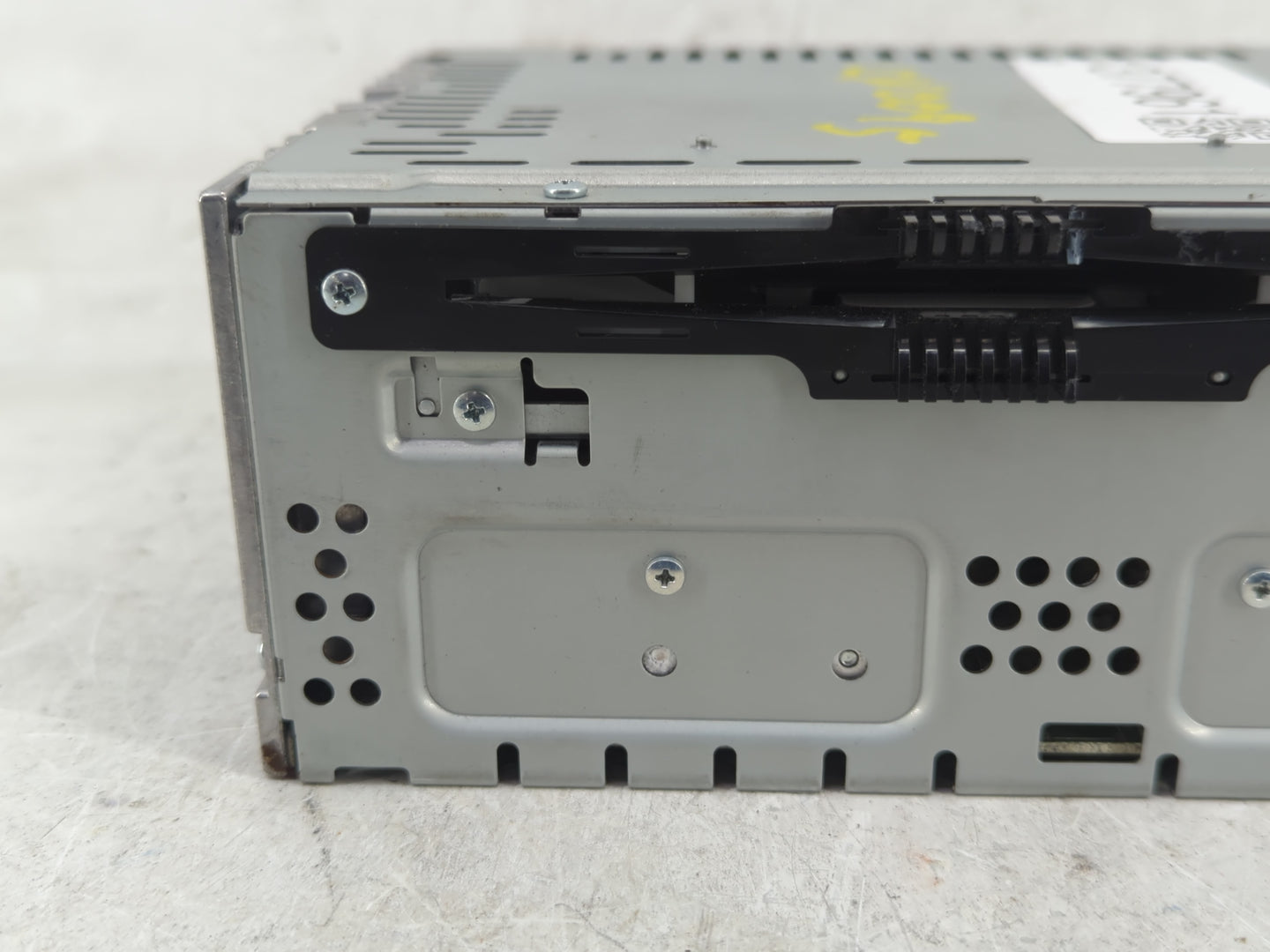 2013-2015 Ford Escape Radio AM FM Cd Player Receiver Replacement P/N:CJ5T-19C107-CG Fits Fits 2013 2014 2015 OEM Used Auto P
