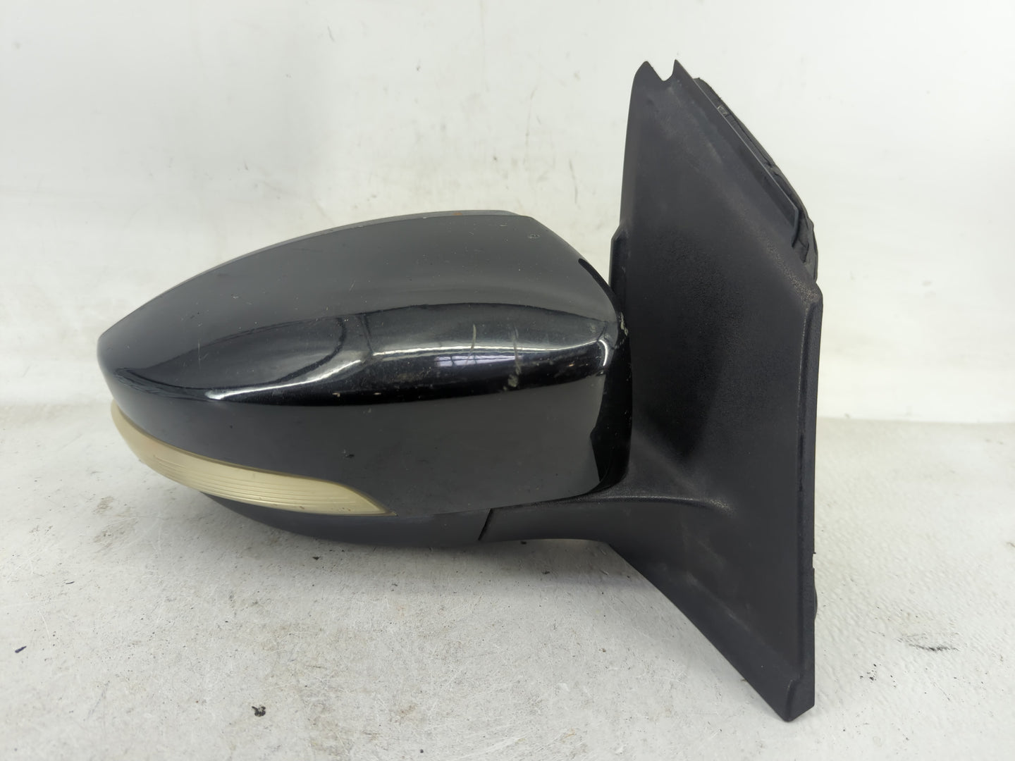 2013-2016 Ford Escape Passenger Side View Mirror - Right Door Mirror OEM Used - Oemusedautoparts1.com