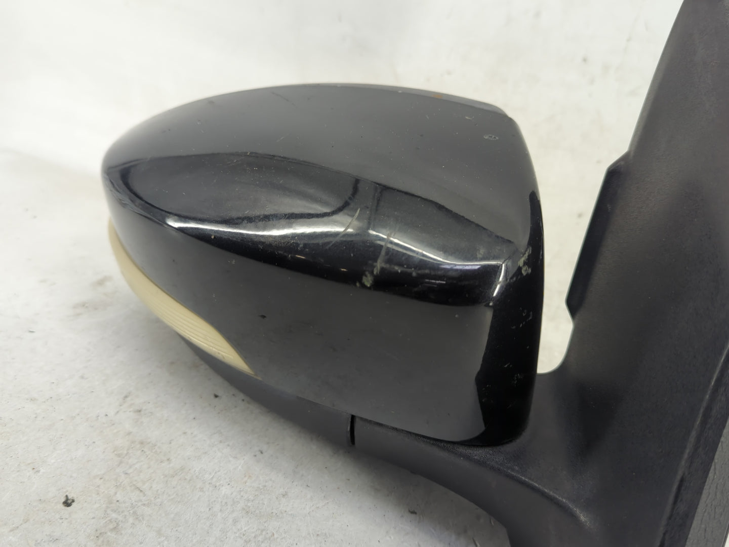 2013-2016 Ford Escape Passenger Side View Mirror - Right Door Mirror OEM Used - Oemusedautoparts1.com