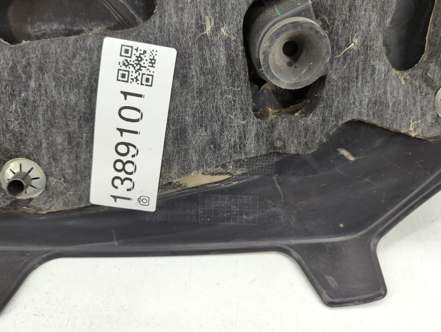 2014 Ford Escape Engine Cover - Oemusedautoparts1.com