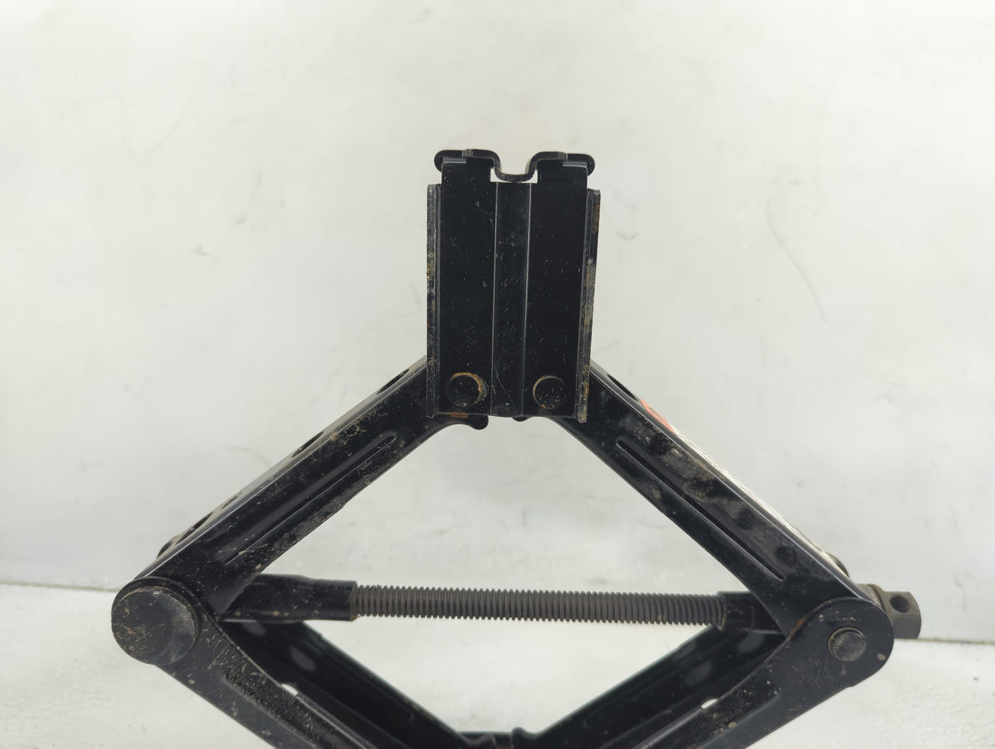 2014 Ford Escape Spare Scissor Car Jack - Oemusedautoparts1.com