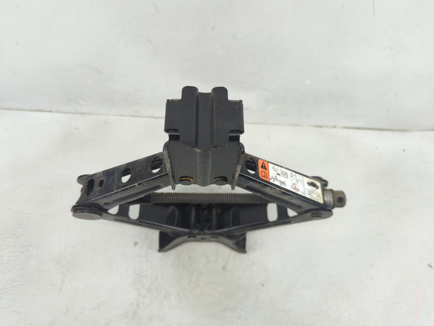 2014 Ford Escape Spare Scissor Car Jack - Oemusedautoparts1.com