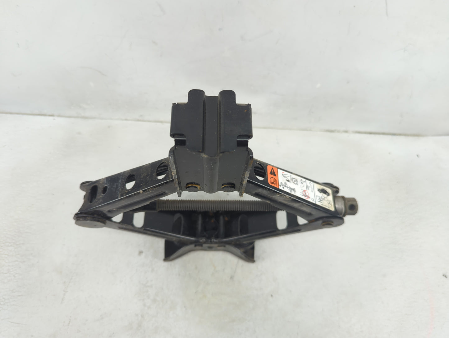 2014 Ford Escape Spare Scissor Car Jack - Oemusedautoparts1.com