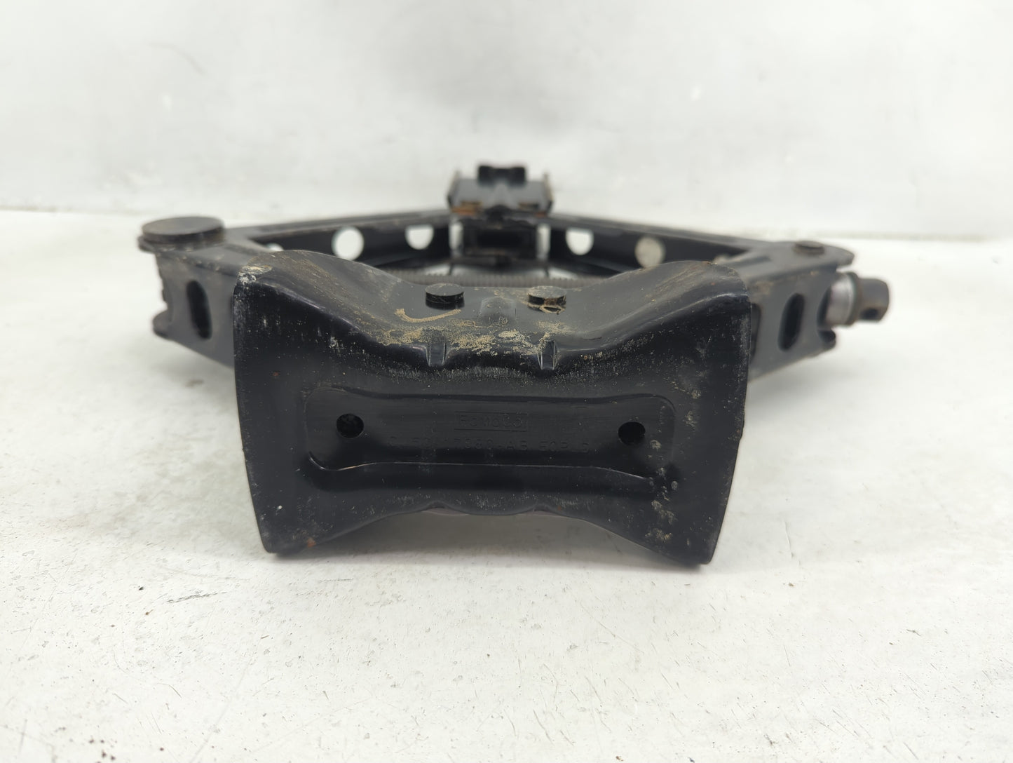 2014 Ford Escape Spare Scissor Car Jack - Oemusedautoparts1.com
