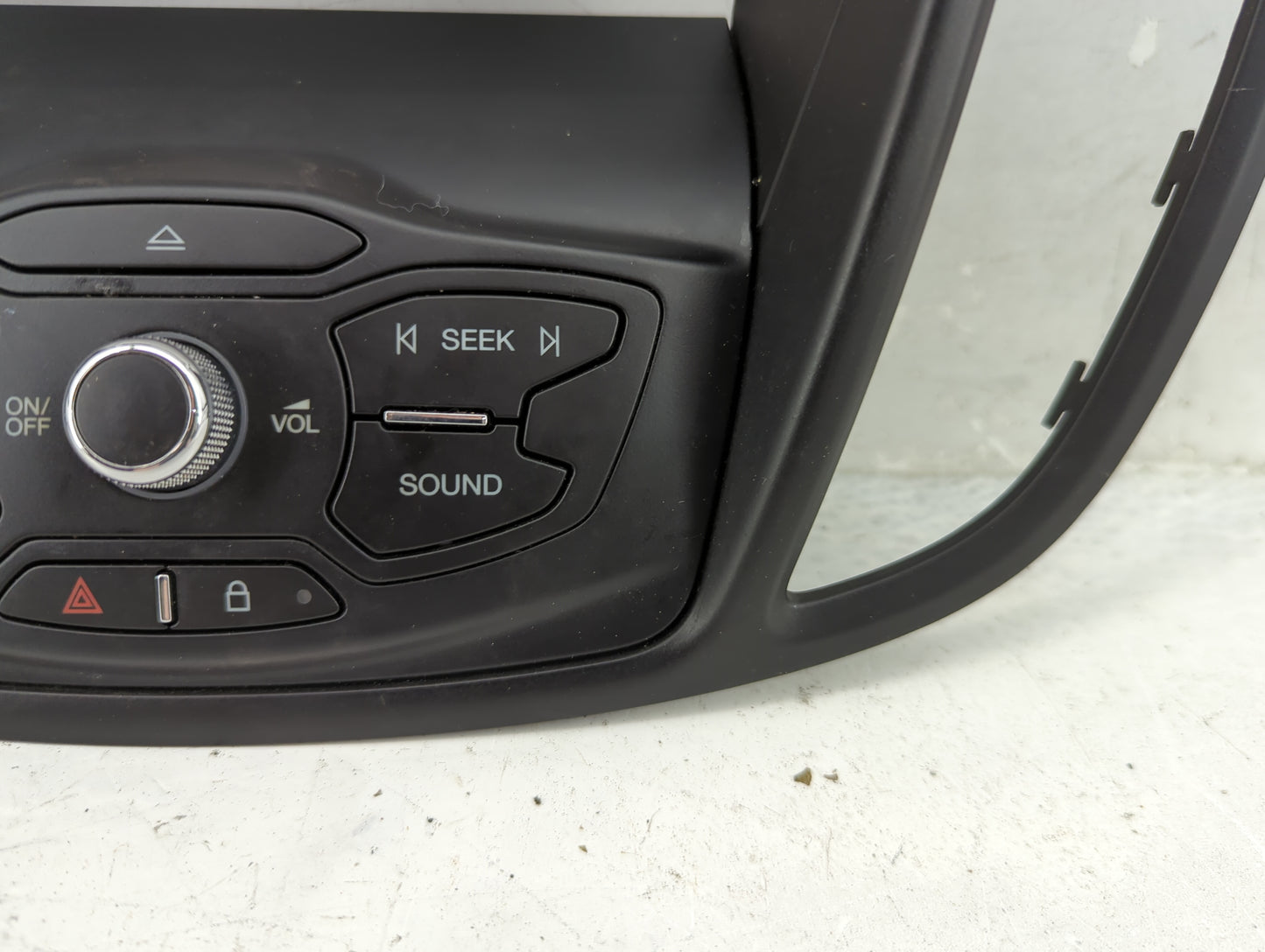 2013-2016 Ford Escape Radio Control Panel - Oemusedautoparts1.com