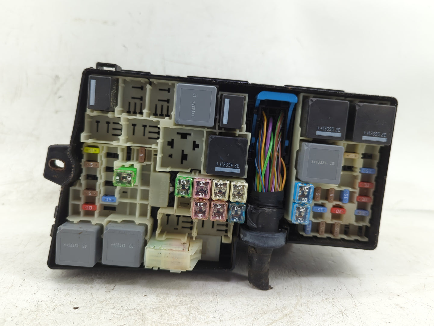 2013-2016 Ford Escape Fusebox Fuse Box Panel Relay Module P/N:21090 000 001 Fits Fits 2013 2014 2015 2016 OEM Used Auto Part