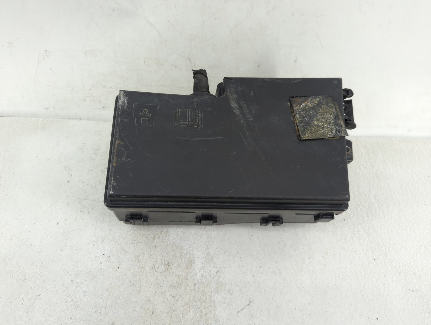2013-2016 Ford Escape Fusebox Fuse Box Panel Relay Module Fits Fits 2013 2014 2015 2016 OEM Used Auto Parts - Oemusedautopar