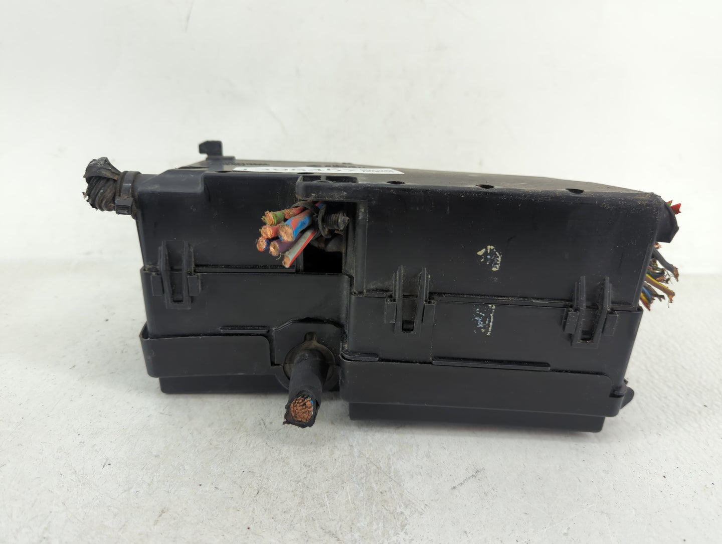 2013-2016 Ford Escape Fusebox Fuse Box Panel Relay Module Fits Fits 2013 2014 2015 2016 OEM Used Auto Parts - Oemusedautopar
