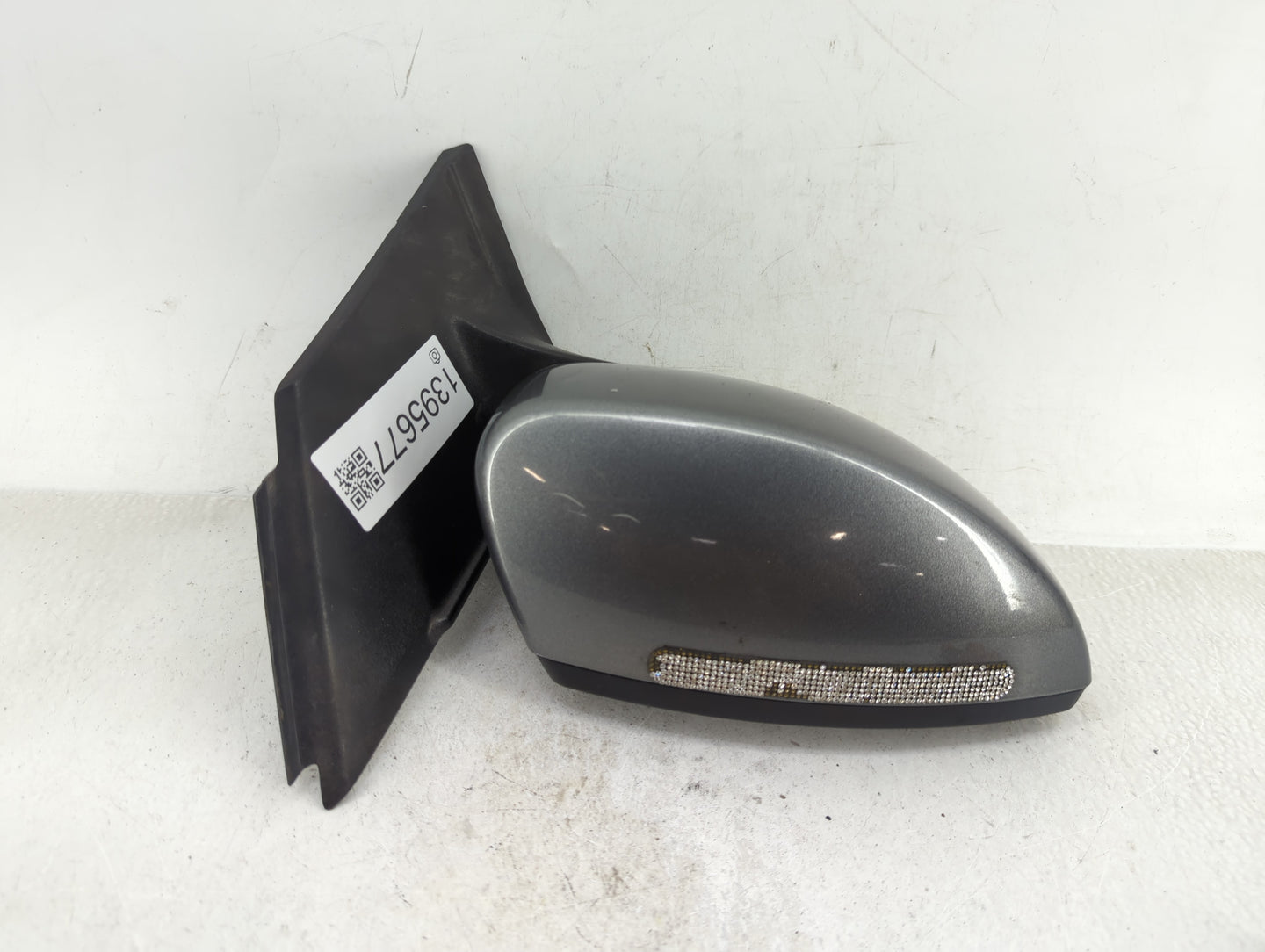 2014-2016 Ford Escape Passenger Side View Mirror - Right Door Mirror OEM Used - Oemusedautoparts1.com