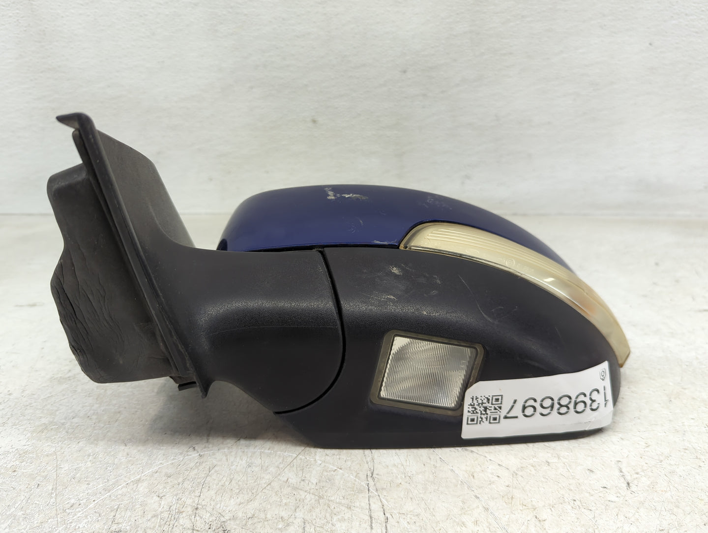 2013-2016 Ford Escape Driver Side View Mirror - Left Door Mirror OEM Used - Oemusedautoparts1.com