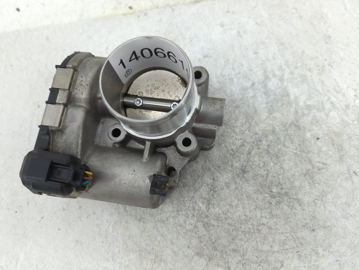 2013-2016 Ford Escape Throttle Body P/N:7S7G-9F991-CA CF335, 0280750 Fits Fits 2013 2014 2015 2016 2017 2018 2019 OEM Used A