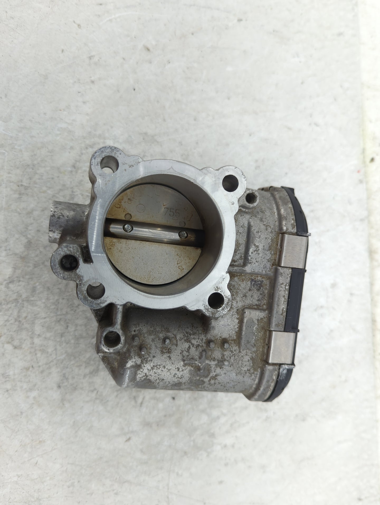 2013-2016 Ford Escape Throttle Body P/N:7S7G-9F991-CA CF335, 0280750 Fits Fits 2013 2014 2015 2016 2017 2018 2019 OEM Used A