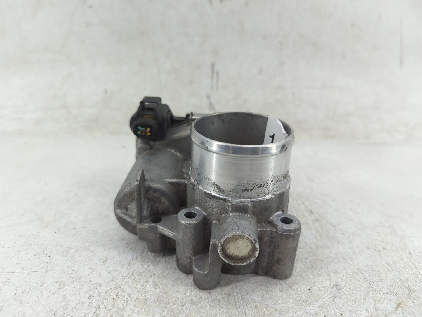 2013-2016 Ford Escape Throttle Body P/N:7S7G-9F991-CA Fits Fits 2013 2014 2015 2016 2017 2018 2019 OEM Used Auto Parts - Oem