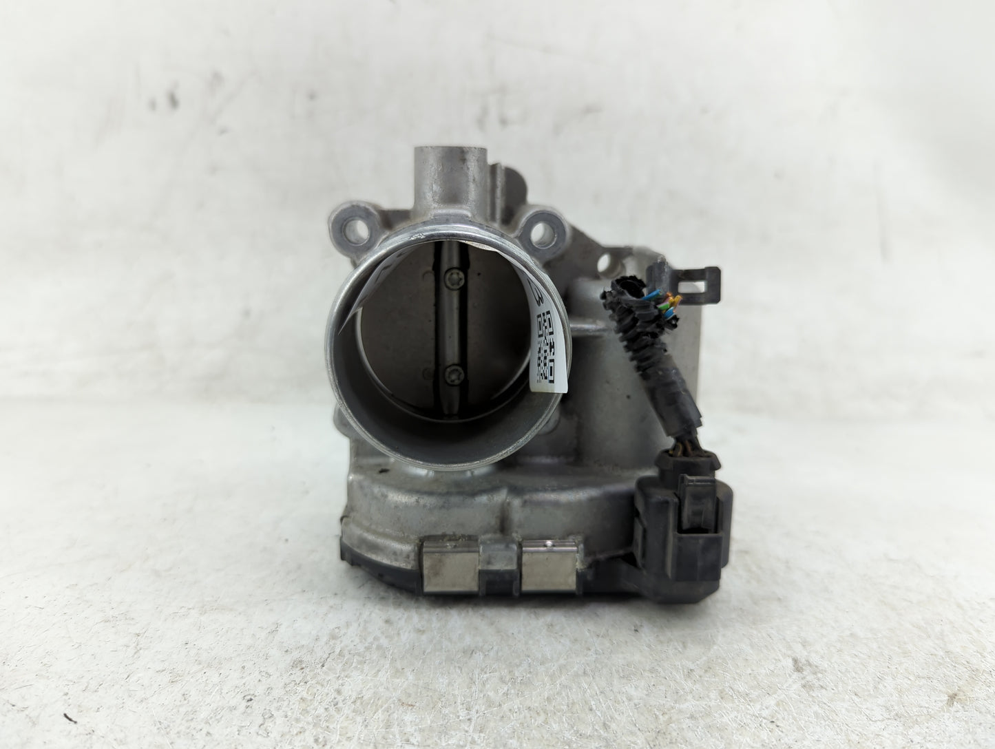 2013-2016 Ford Escape Throttle Body P/N:7S7G-9F991-CA 0280750535 Fits Fits 2013 2014 2015 2016 2017 2018 2019 OEM Used Auto 