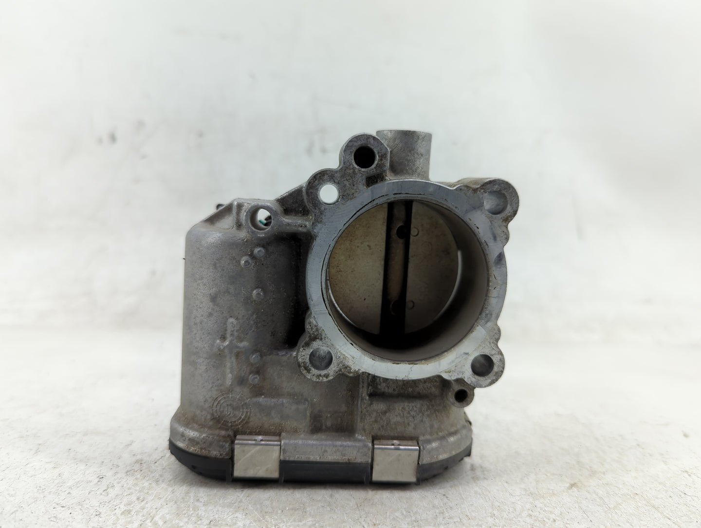 2013-2016 Ford Escape Throttle Body P/N:7S7G-9F991-CA 0280750535 Fits Fits 2013 2014 2015 2016 2017 2018 2019 OEM Used Auto 