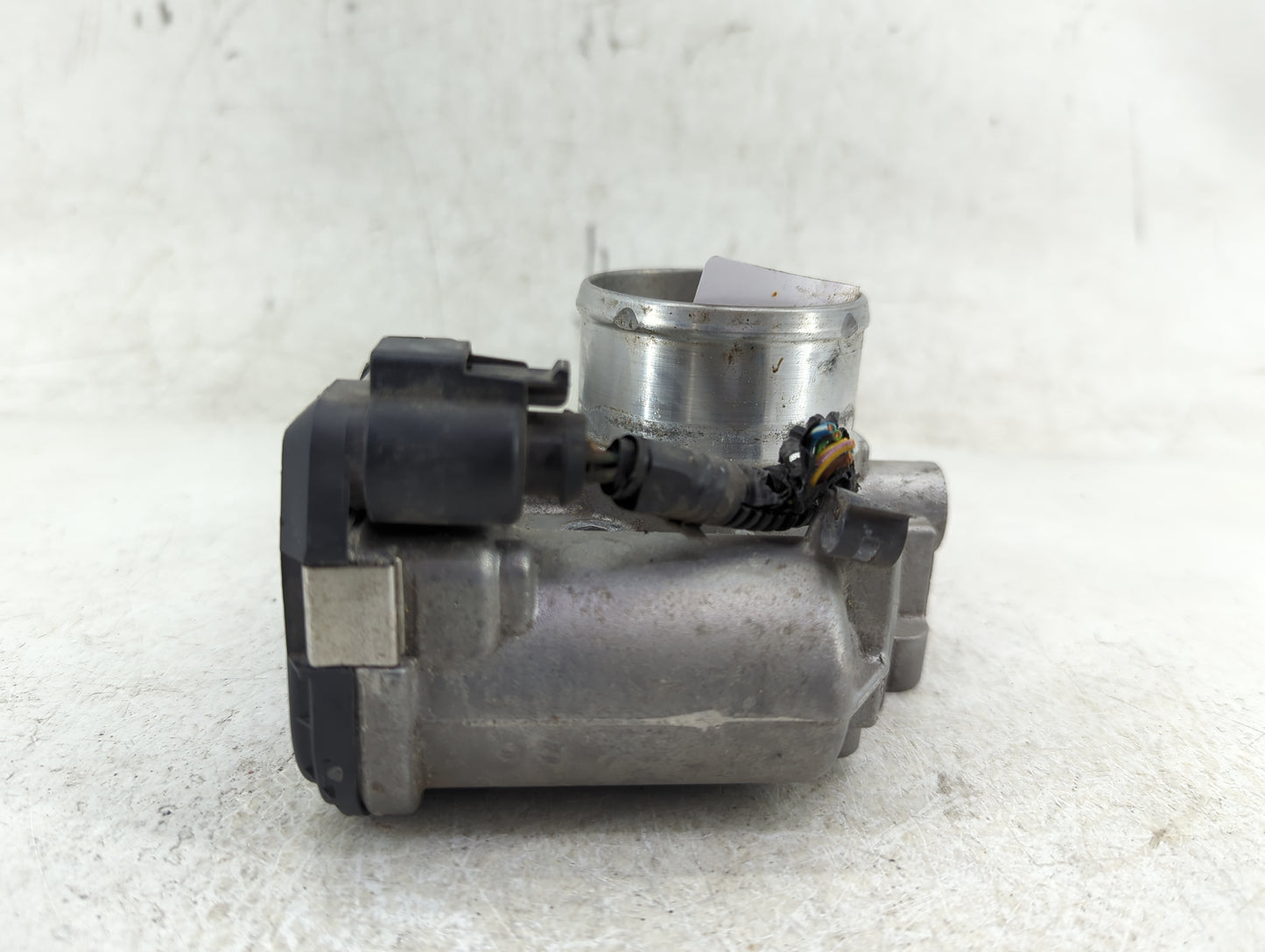 2013-2016 Ford Escape Throttle Body P/N:7S7G-9F991-CA 0280750535 Fits Fits 2013 2014 2015 2016 2017 2018 2019 OEM Used Auto 