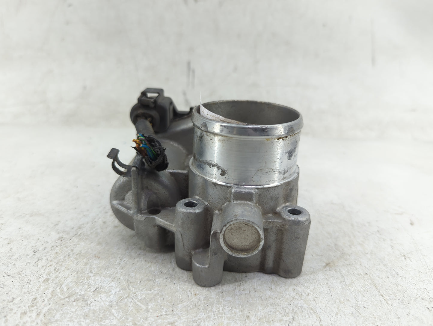 2013-2016 Ford Escape Throttle Body P/N:7S7G-9F991-CA 0280750535 Fits Fits 2013 2014 2015 2016 2017 2018 2019 OEM Used Auto 