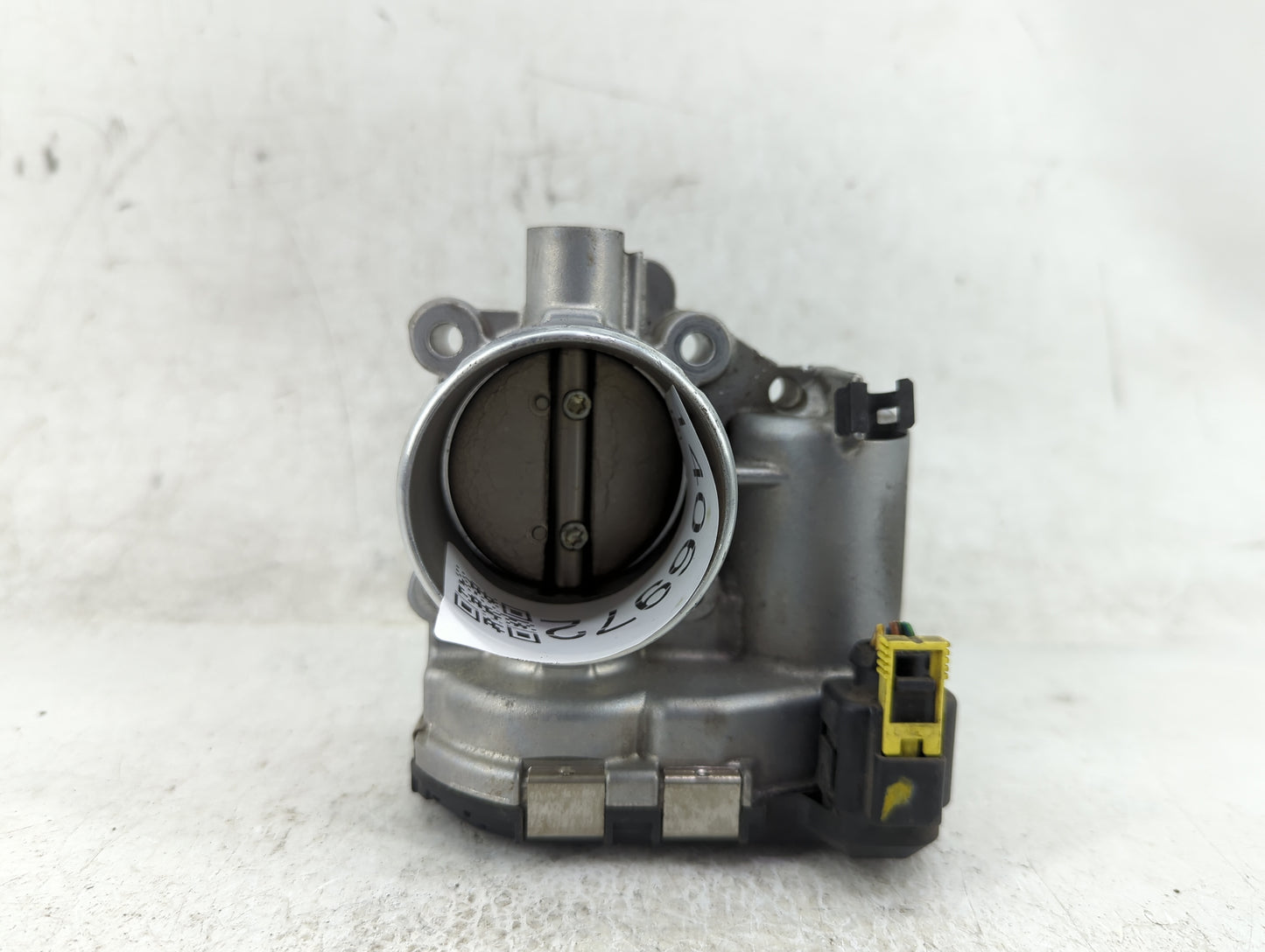2013-2016 Ford Escape Throttle Body P/N:7S7G-9F991-CA Fits Fits 2013 2014 2015 2016 2017 2018 2019 OEM Used Auto Parts - Oem