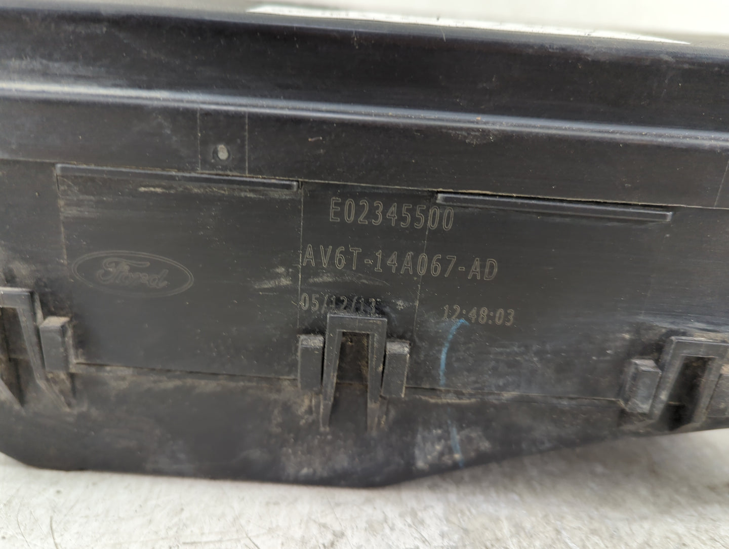 2013-2016 Ford Escape Fusebox Fuse Box Panel Relay Module P/N:E02345500 AV6T-14A067-AD Fits Fits 2013 2014 2015 2016 OEM Use