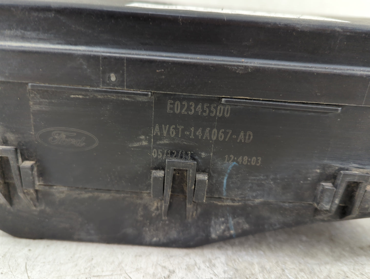 2013-2016 Ford Escape Fusebox Fuse Box Panel Relay Module P/N:E02345500 AV6T-14A067-AD Fits Fits 2013 2014 2015 2016 OEM Use