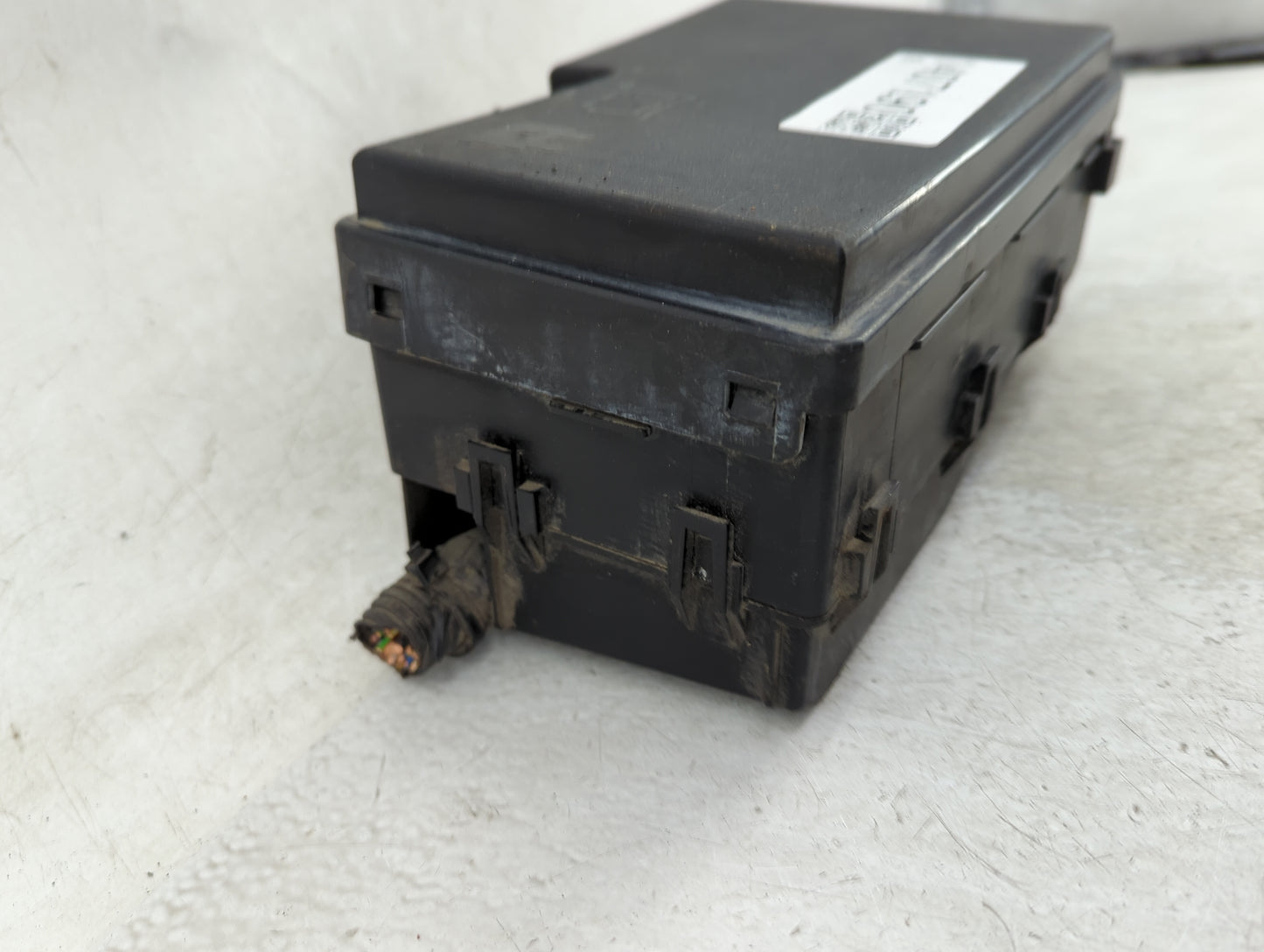 2013-2016 Ford Escape Fusebox Fuse Box Panel Relay Module P/N:E02345500 AV6T-14A067-AD Fits Fits 2013 2014 2015 2016 OEM Use
