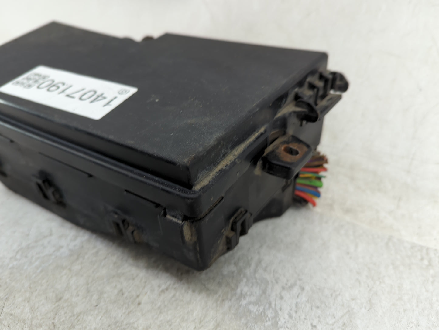 2013-2016 Ford Escape Fusebox Fuse Box Panel Relay Module P/N:E02345500 AV6T-14A067-AD Fits Fits 2013 2014 2015 2016 OEM Use