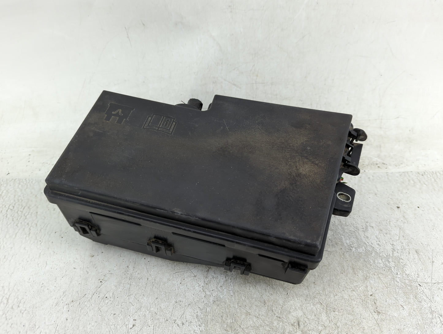 2013-2016 Ford Escape Fusebox Fuse Box Panel Relay Module P/N:AV6T-14A067-AD Fits Fits 2013 2014 2015 2016 OEM Used Auto Par
