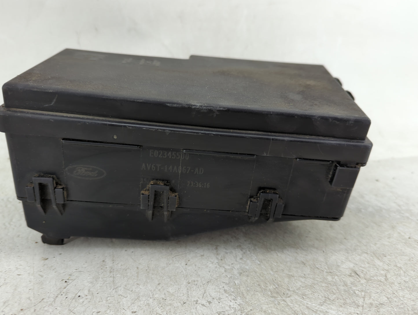 2013-2016 Ford Escape Fusebox Fuse Box Panel Relay Module P/N:AV6T-14A067-AD Fits Fits 2013 2014 2015 2016 OEM Used Auto Par