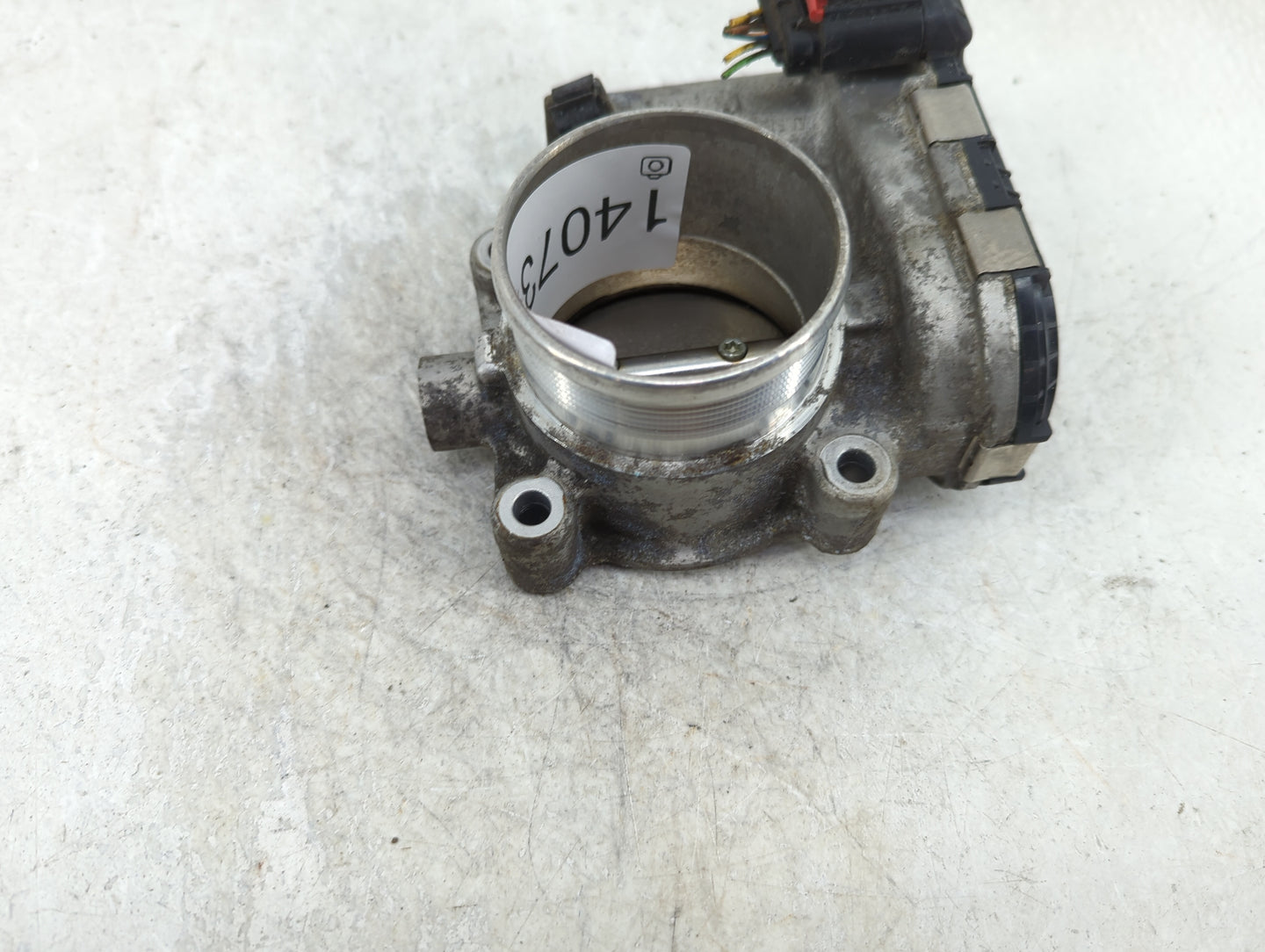 2013-2016 Ford Escape Throttle Body P/N:DS7E-9F991-BB Fits Fits 2012 2013 2014 2015 2016 2017 OEM Used Auto Parts - Oemuseda