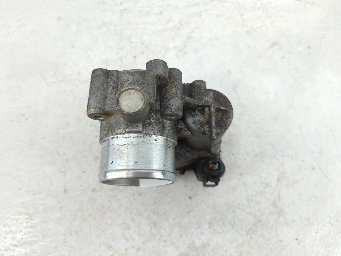 2013-2016 Ford Escape Throttle Body P/N:7S7G-9F991-CA Fits Fits 2013 2014 2015 2016 2017 2018 2019 OEM Used Auto Parts - Oem