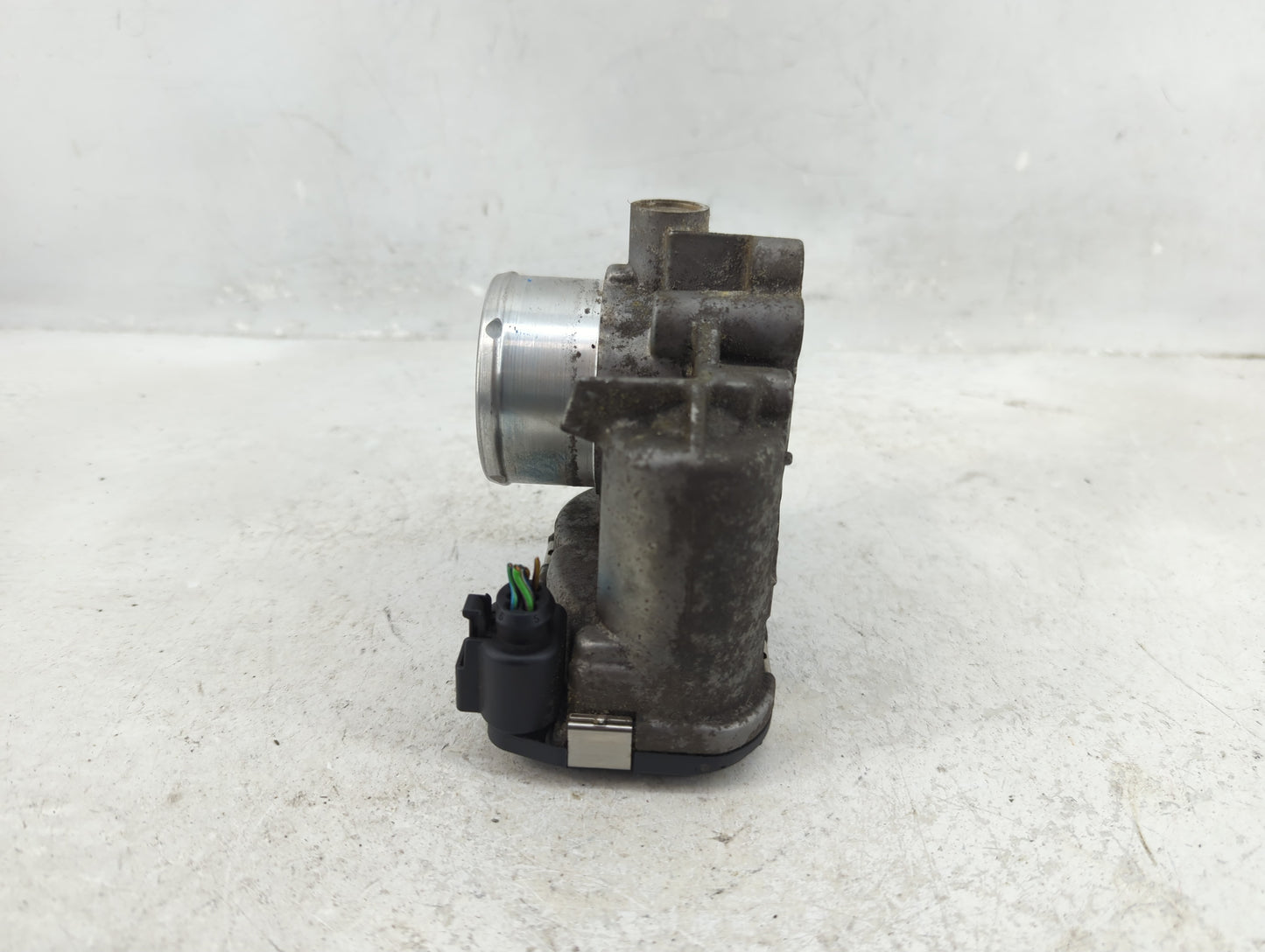 2013-2016 Ford Escape Throttle Body P/N:7S7G-9F991-CA Fits Fits 2013 2014 2015 2016 2017 2018 2019 OEM Used Auto Parts - Oem
