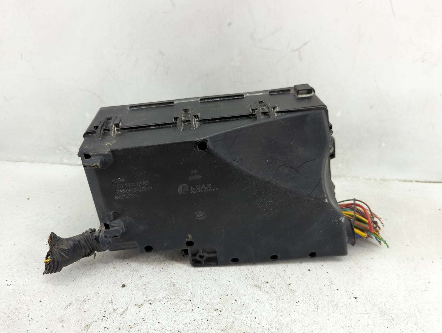 2013-2016 Ford Escape Fusebox Fuse Box Panel Relay Module P/N:21090 000 001 19197 000 001 Fits Fits 2013 2014 2015 2016 OEM 