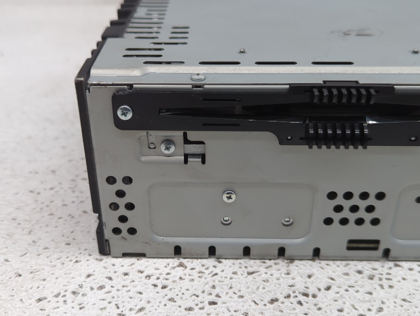 2013-2015 Ford Escape Radio AM FM Cd Player Receiver Replacement P/N:CJ5T-19C107-DH Fits Fits 2013 2014 2015 OEM Used Auto P