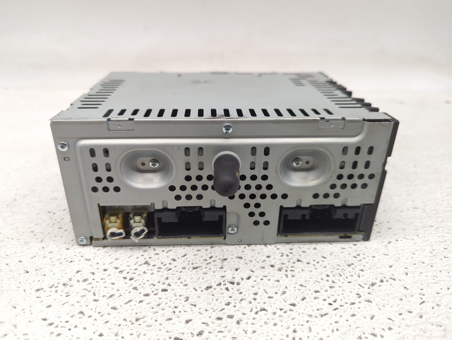 2013-2015 Ford Escape Radio AM FM Cd Player Receiver Replacement P/N:CJ5T-19C107-DH Fits Fits 2013 2014 2015 OEM Used Auto P