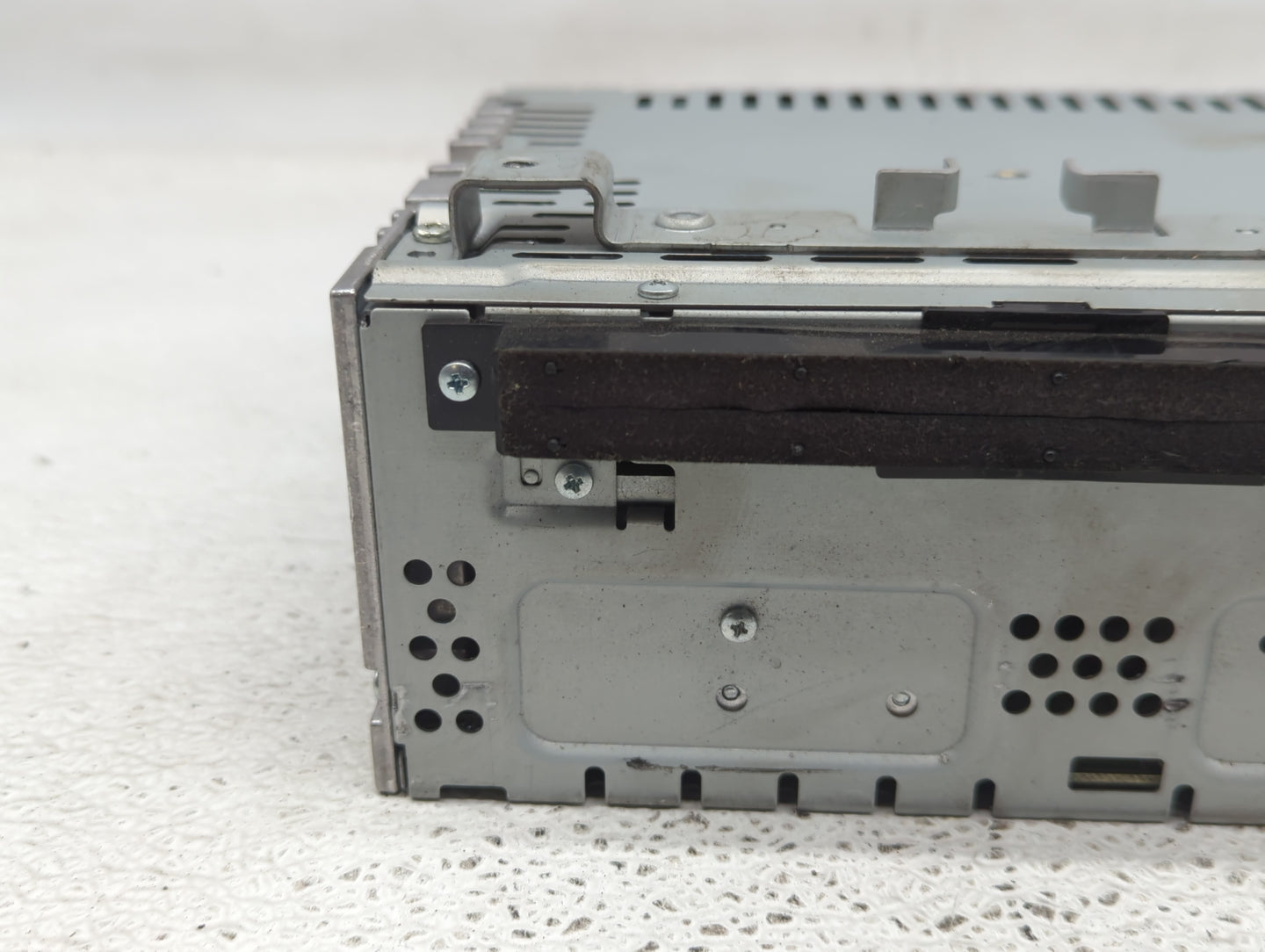 2013-2015 Ford Escape Radio AM FM Cd Player Receiver Replacement P/N:CJ5T-19C107-BH Fits Fits 2013 2014 2015 OEM Used Auto P