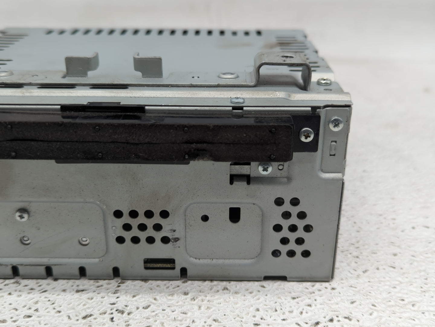 2013-2015 Ford Escape Radio AM FM Cd Player Receiver Replacement P/N:CJ5T-19C107-BH Fits Fits 2013 2014 2015 OEM Used Auto P