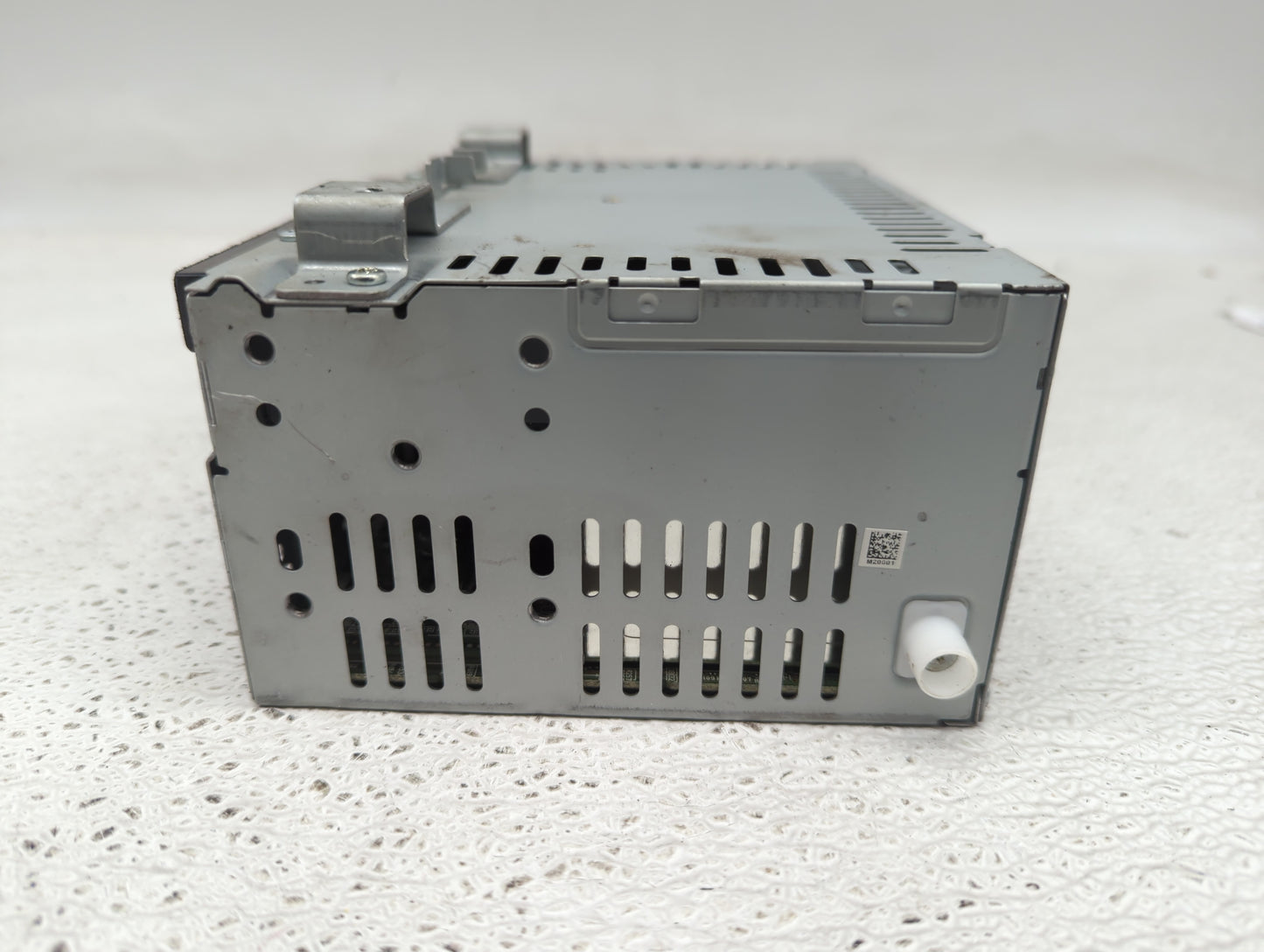 2013-2015 Ford Escape Radio AM FM Cd Player Receiver Replacement P/N:CJ5T-19C107-BH Fits Fits 2013 2014 2015 OEM Used Auto P