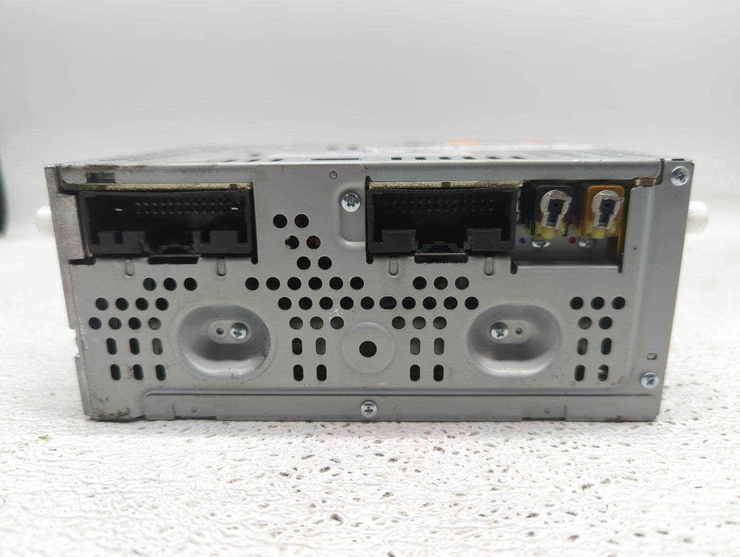 2013-2015 Ford Escape Radio AM FM Cd Player Receiver Replacement P/N:CJ5T-19C107-BH Fits Fits 2013 2014 2015 OEM Used Auto P