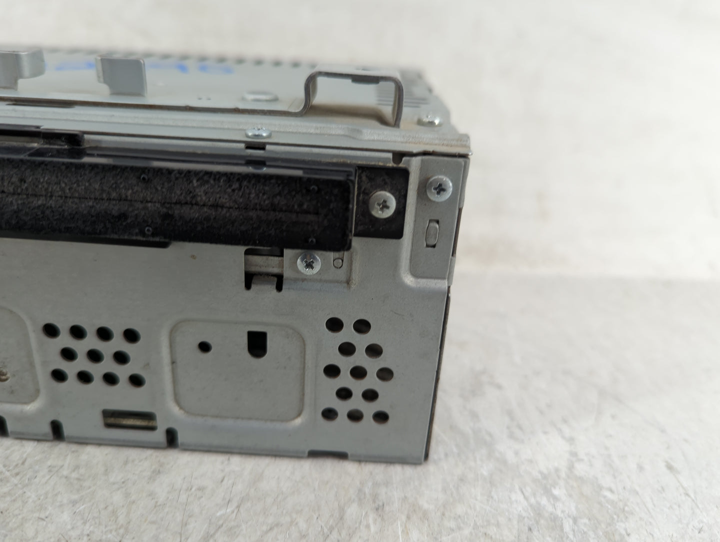 2013-2015 Ford Escape Radio AM FM Cd Player Receiver Replacement Fits Fits 2013 2014 2015 OEM Used Auto Parts - Oemusedautop