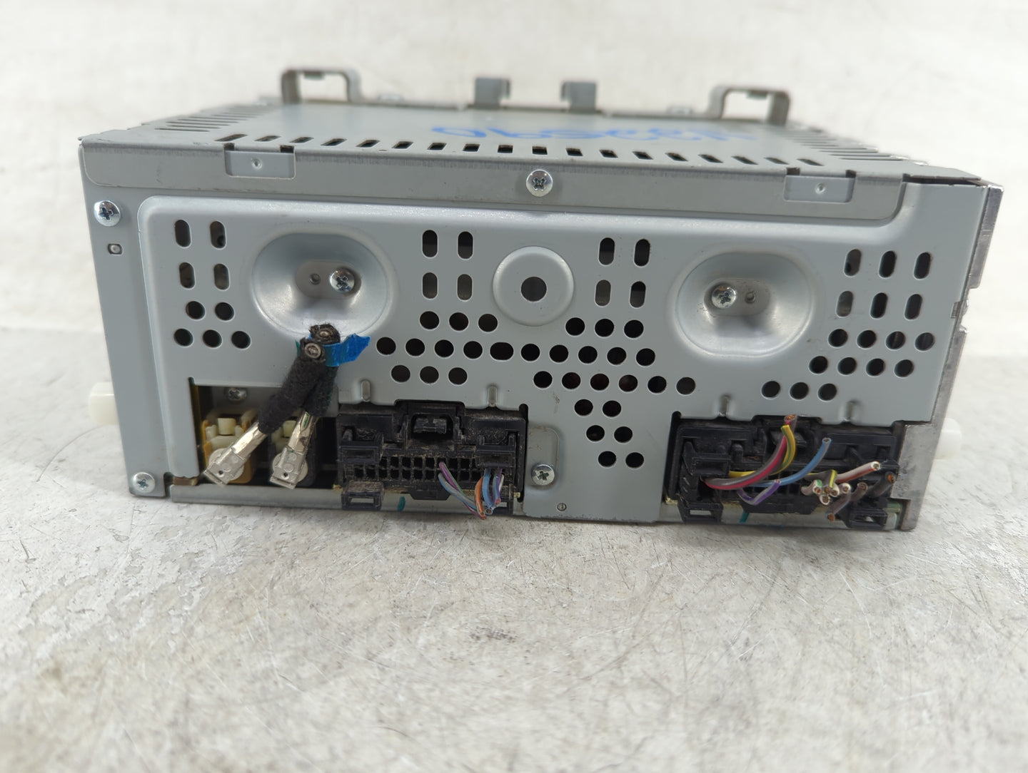 2013-2015 Ford Escape Radio AM FM Cd Player Receiver Replacement Fits Fits 2013 2014 2015 OEM Used Auto Parts - Oemusedautop