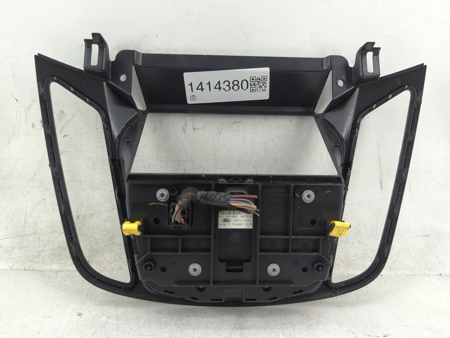 2014 Ford Escape Radio AM FM Cd Player Receiver Replacement P/N:CJ5T-18K811-FC CM5T-19C107-FP Fits OEM Used Auto Parts - Oem