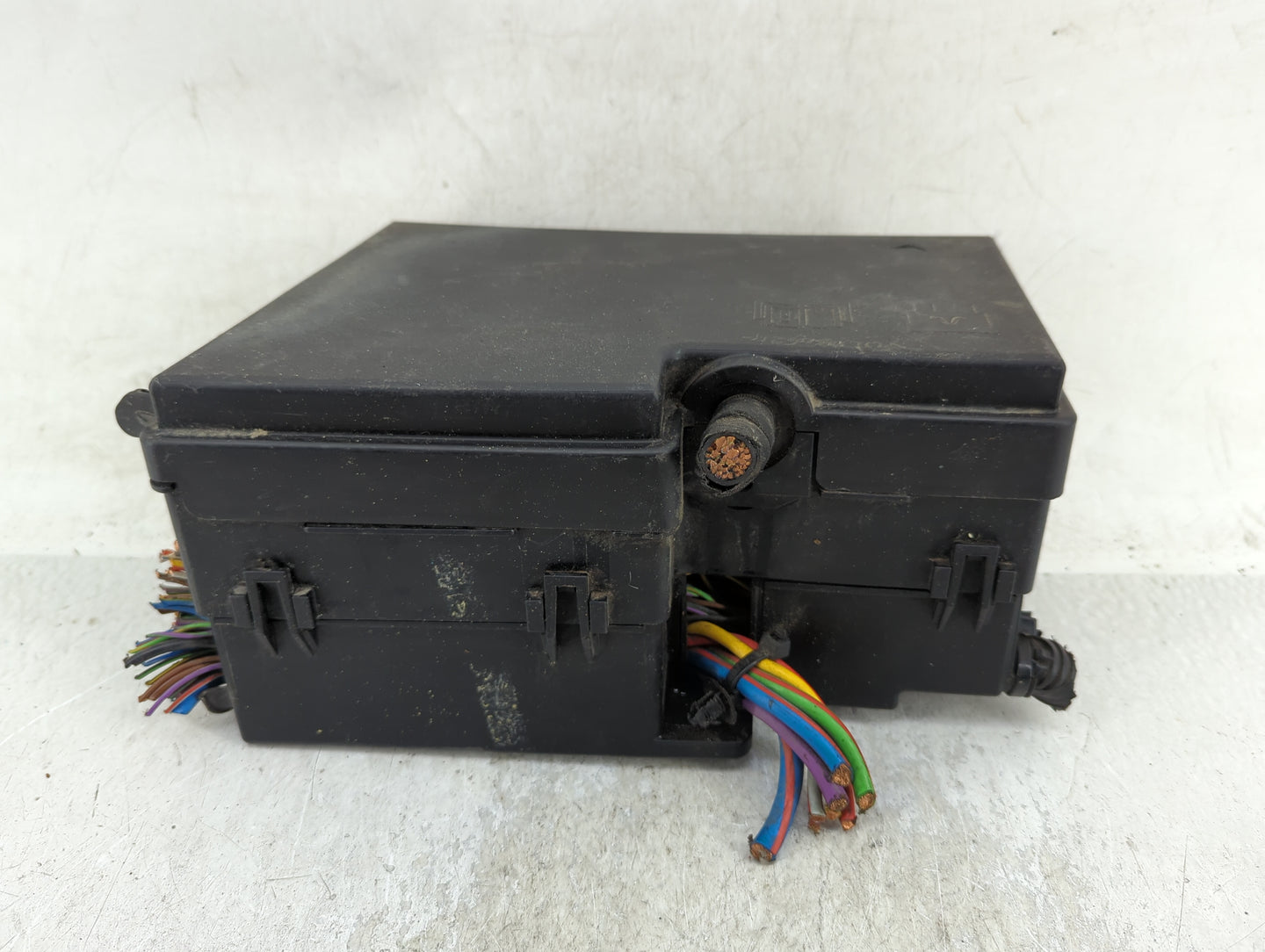 2013-2016 Ford Escape Fusebox Fuse Box Panel Relay Module Fits Fits 2013 2014 2015 2016 OEM Used Auto Parts - Oemusedautopar