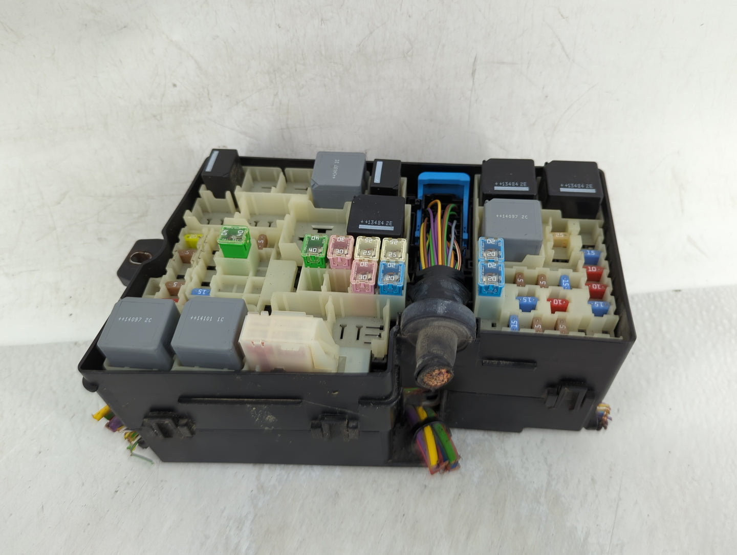 2013-2016 Ford Escape Fusebox Fuse Box Panel Relay Module P/N:E02345500 AV6T-14A067-AD Fits Fits 2013 2014 2015 2016 OEM Use