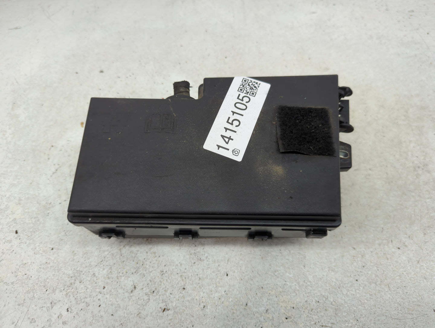 2013-2016 Ford Escape Fusebox Fuse Box Panel Relay Module P/N:AV6T-14A076-AB 19197 000 001 Fits Fits 2013 2014 2015 2016 OEM