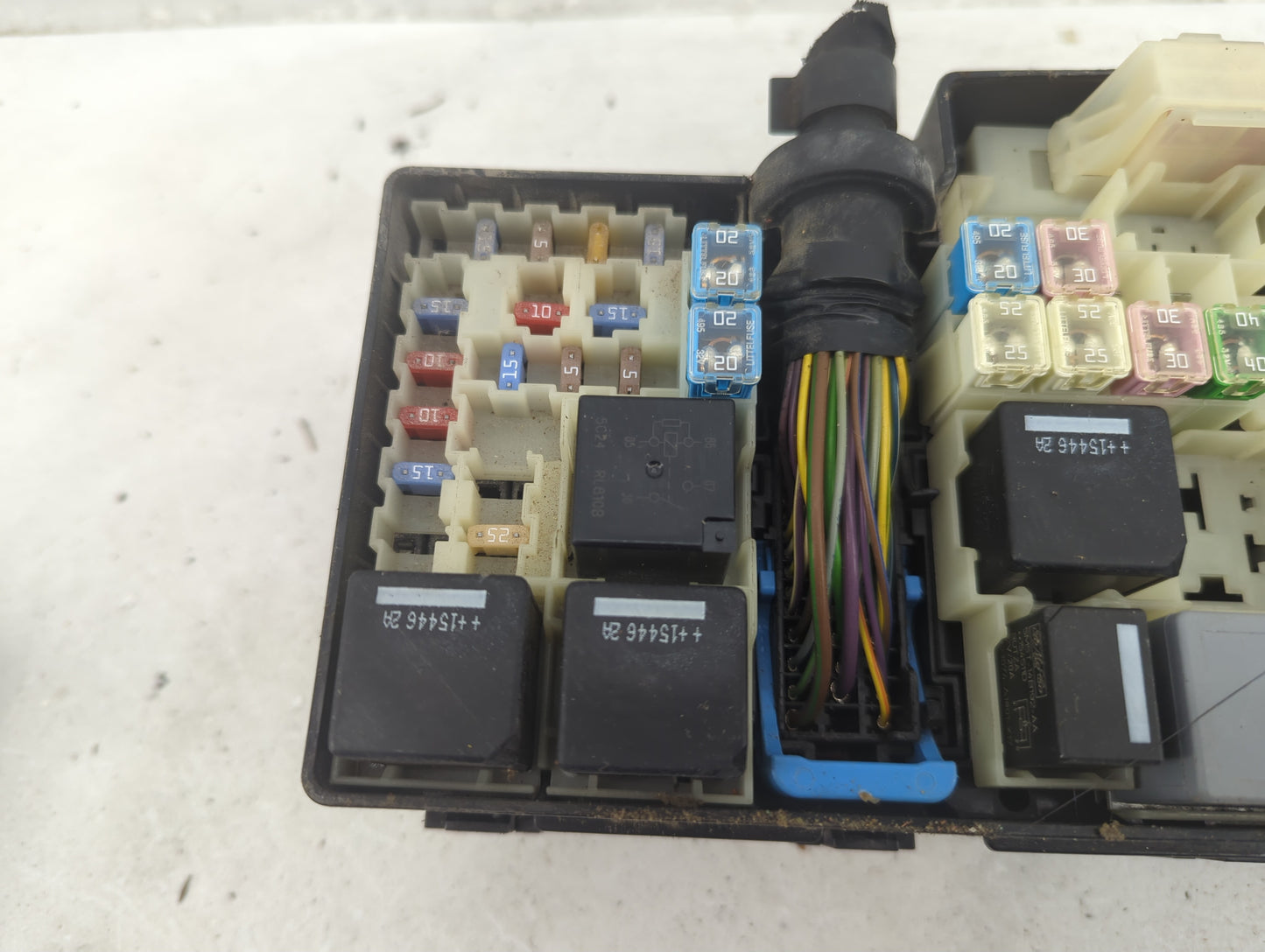 2013-2016 Ford Escape Fusebox Fuse Box Panel Relay Module P/N:GJ7T-14A076-BA Fits Fits 2013 2014 2015 2016 OEM Used Auto Par