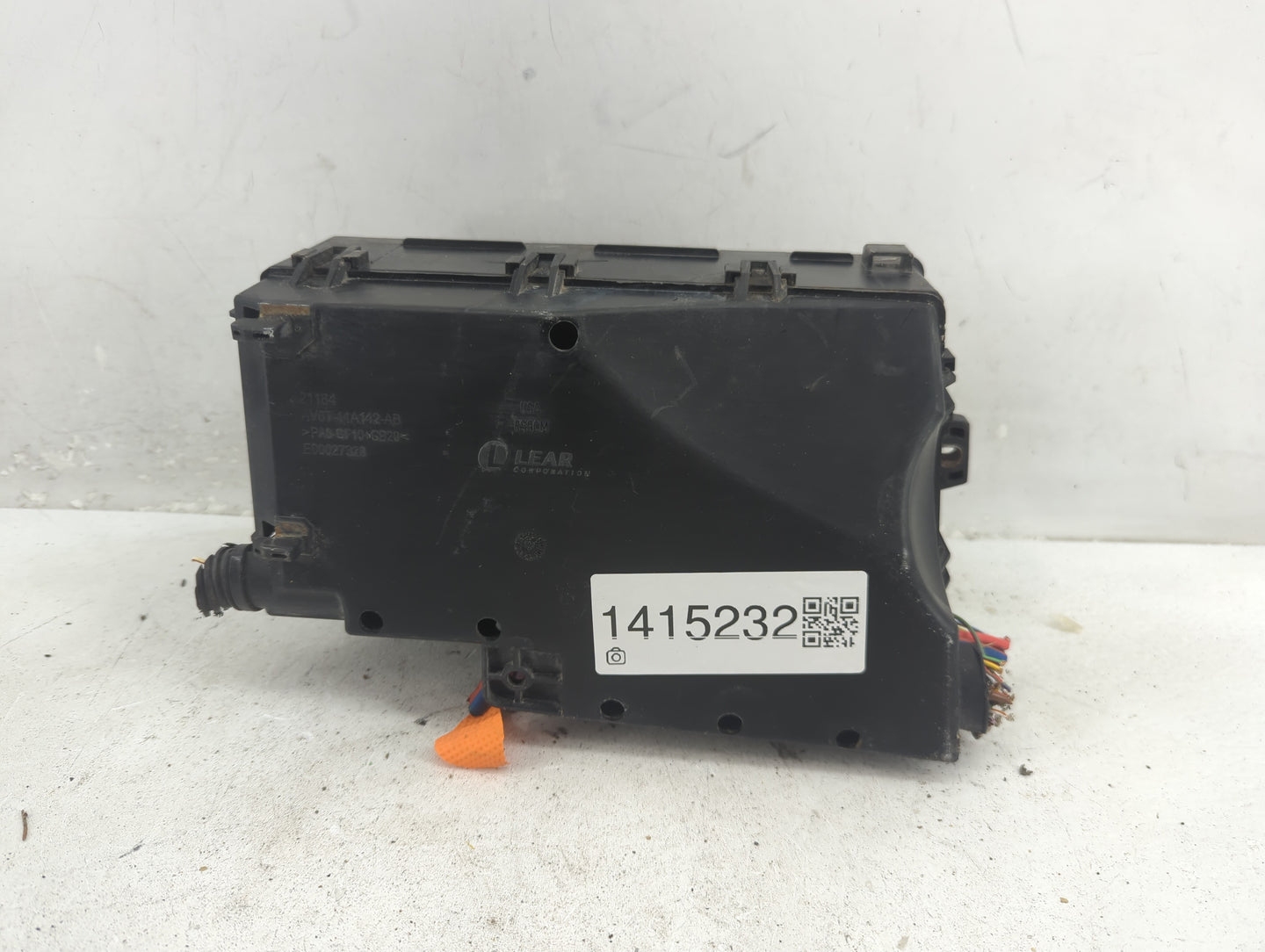 2013-2016 Ford Escape Fusebox Fuse Box Panel Relay Module P/N:GJ7T-14A076-BA Fits Fits 2013 2014 2015 2016 OEM Used Auto Par