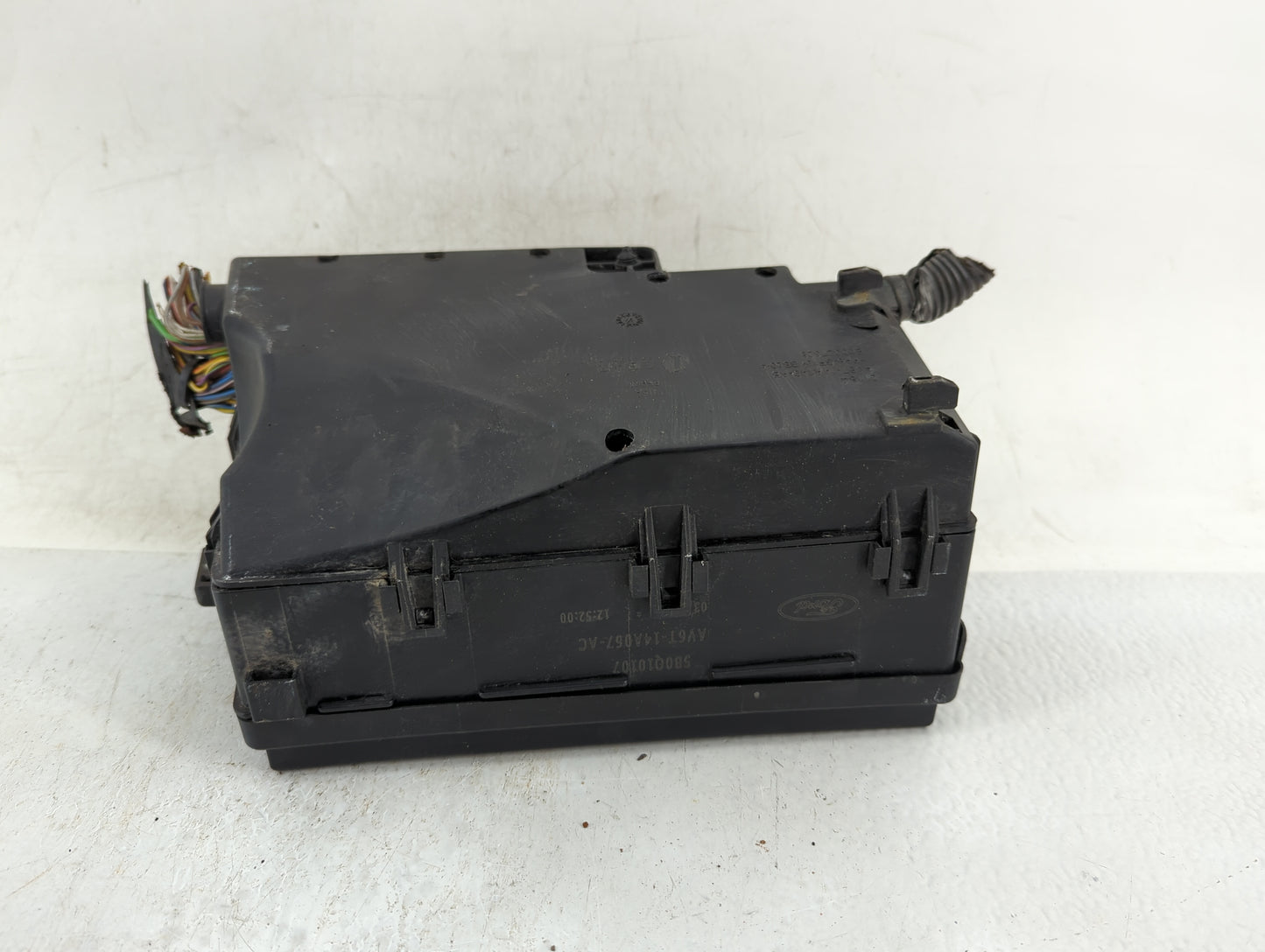 2013-2016 Ford Escape Fusebox Fuse Box Panel Relay Module P/N:AV6T-14A067-AC Fits Fits 2013 2014 2015 2016 OEM Used Auto Par