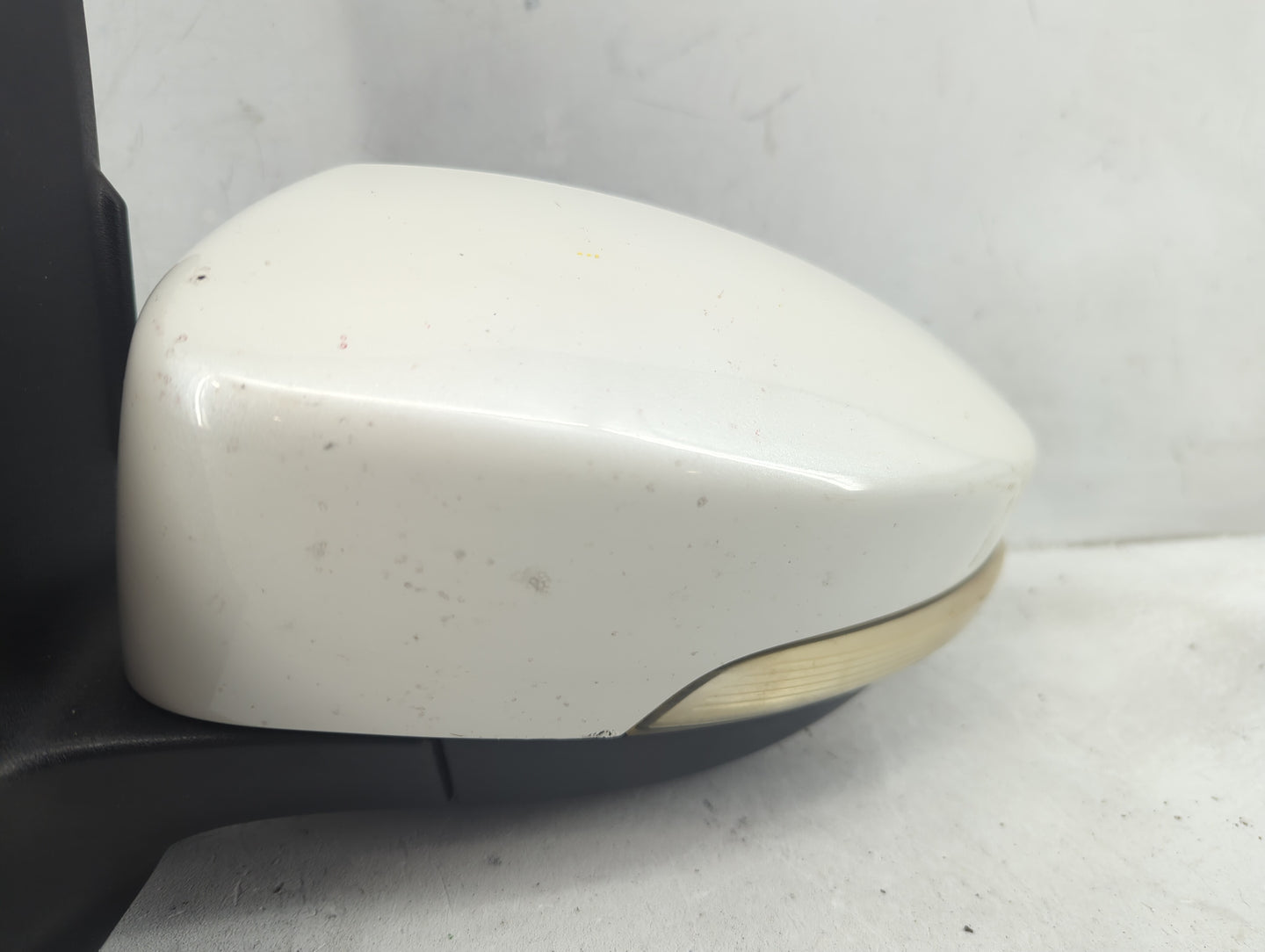 2013-2016 Ford Escape Driver Side View Mirror - Left Door Mirror OEM Used - Oemusedautoparts1.com